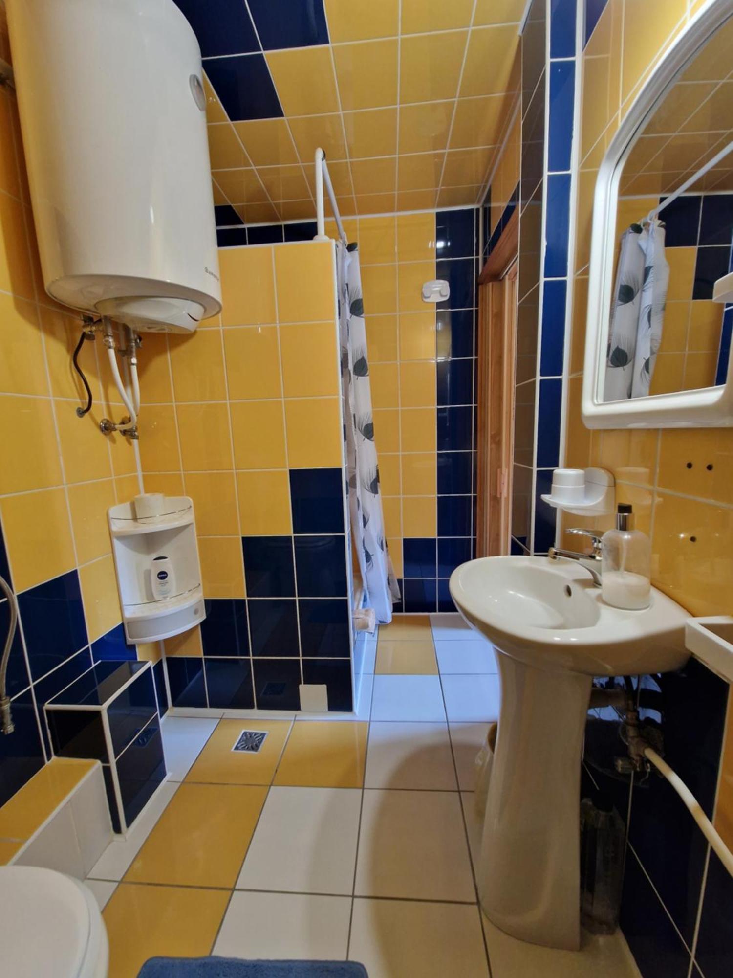 Voro Mold Hotel Gura Humorului Kültér fotó