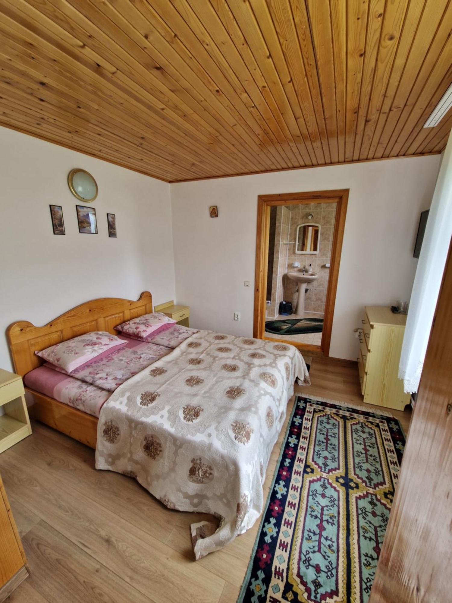 Voro Mold Hotel Gura Humorului Kültér fotó