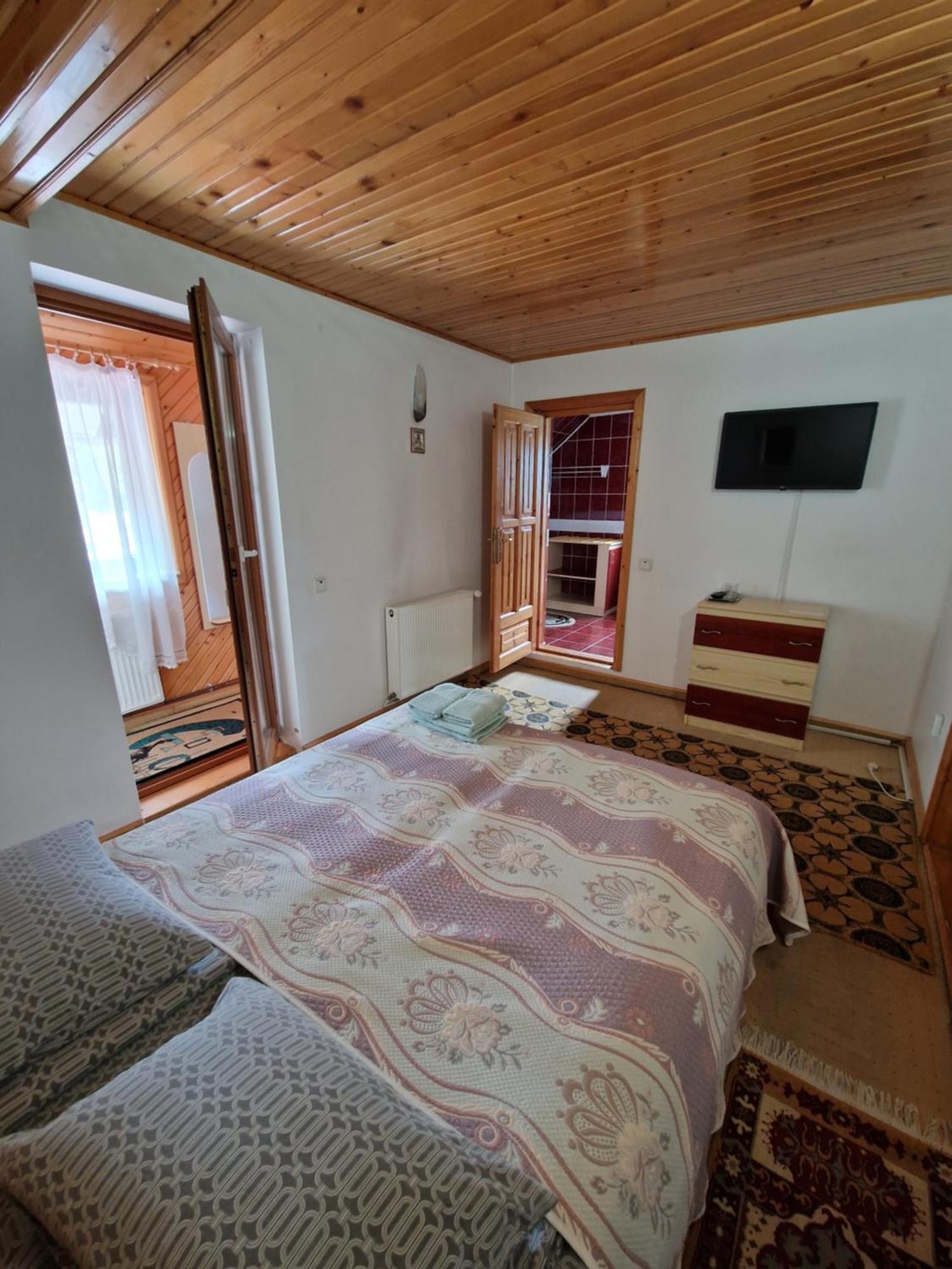 Voro Mold Hotel Gura Humorului Kültér fotó